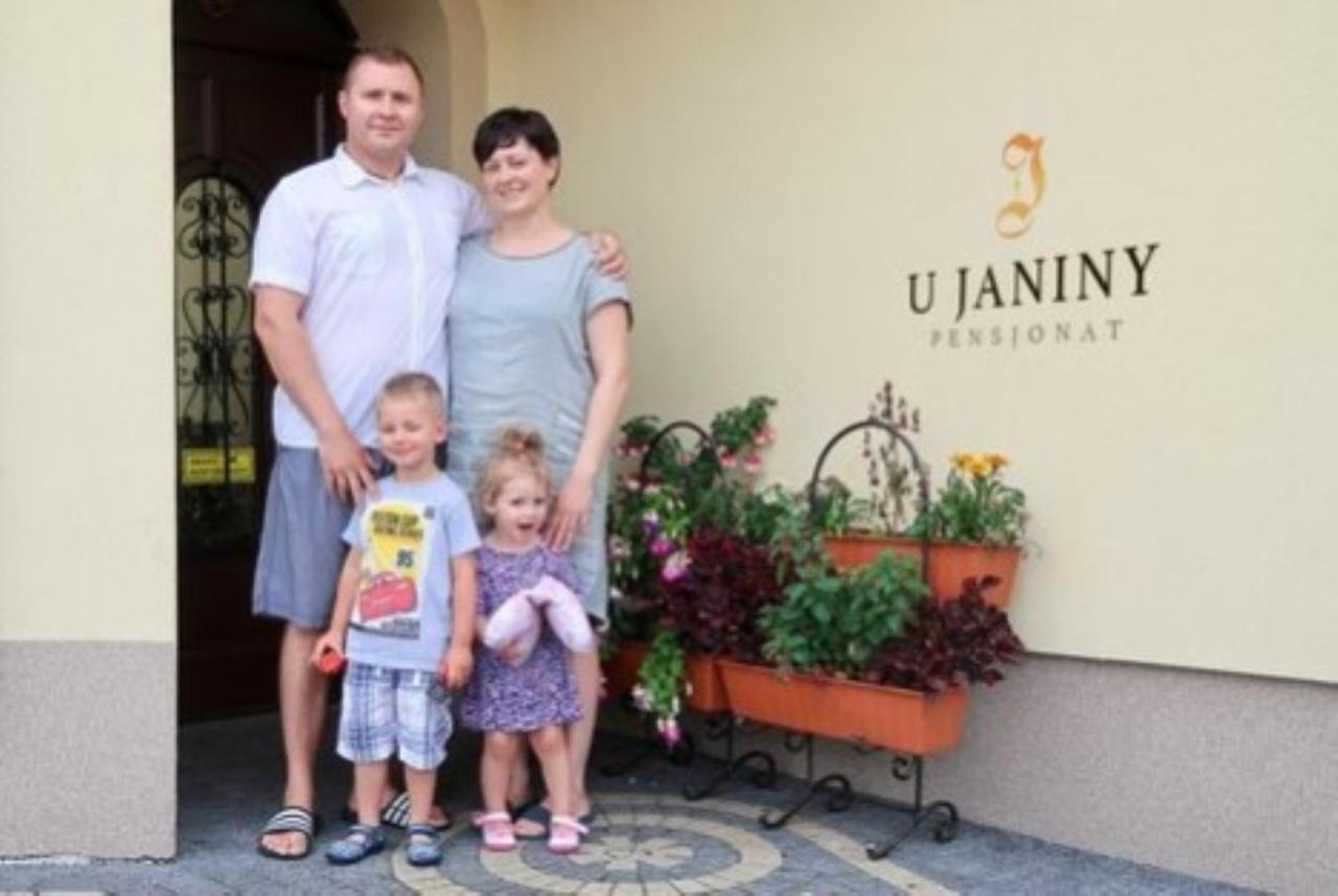 Pensjonat U Janiny Boleslawiec Buitenkant foto